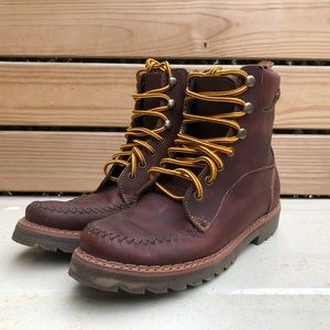 8.5 leather Bass boots